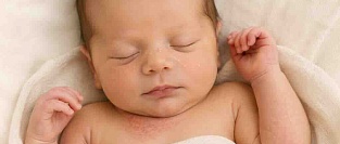 Сыпь у новорождённых и другие изменения кожи: фото и описание